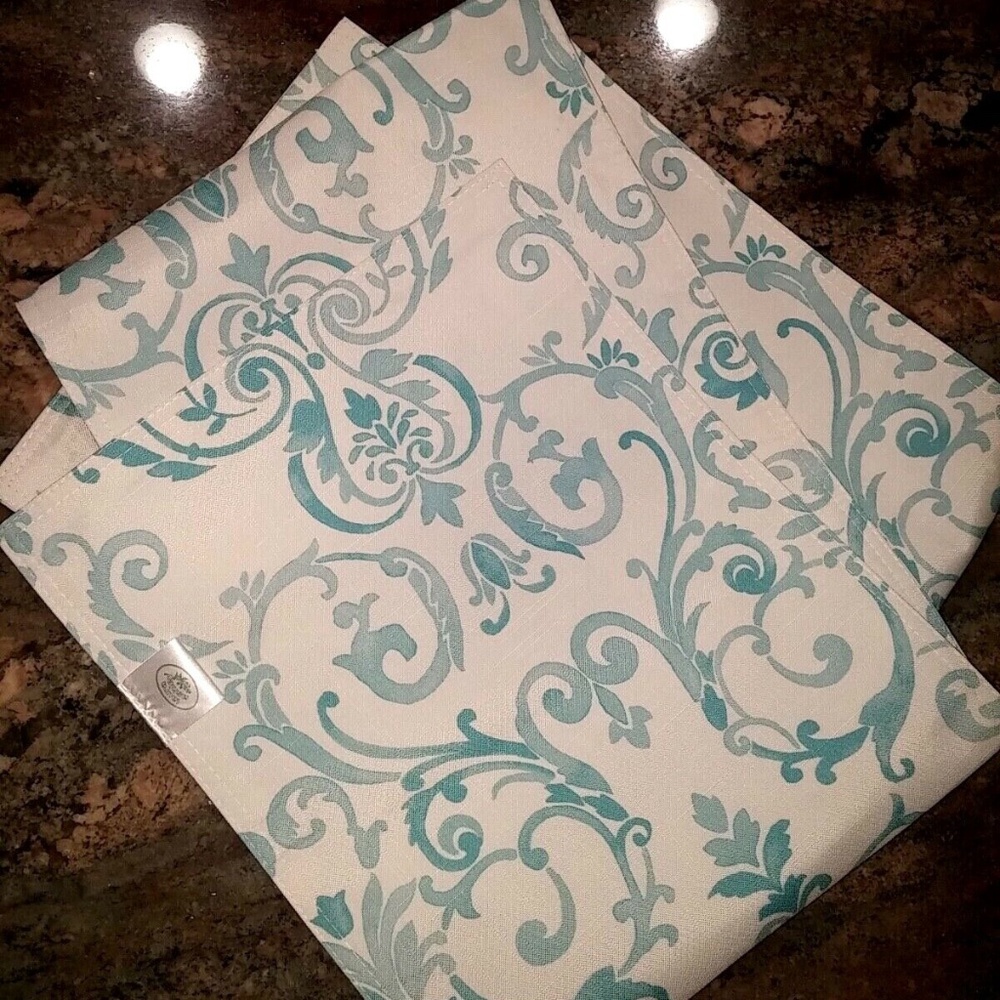 Laura Ashley Halstead Table Runner 13x71"